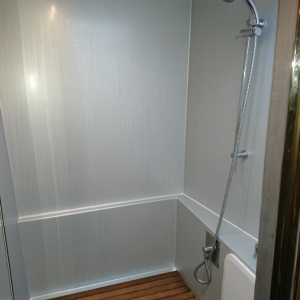 lagoon 52 dusche
