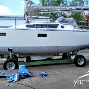 Yacht-Folie-Segelboot-27-Fuss-03